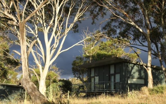 Ecocrackenback 9 'Sustainable, luxurious chalet close to the slopes.'