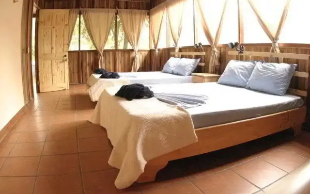 Turtle Beach Lodge