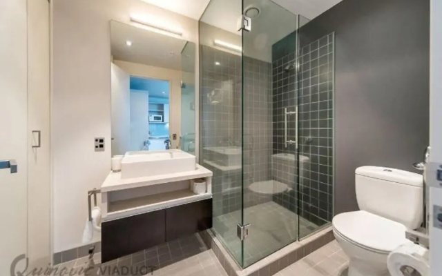 QV Lighter Quay One Bedroom Apt - 292