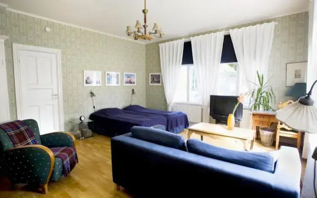 Västra Station B&B