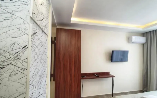 Leo Group Apartment 14-302B Sunrise Batumi