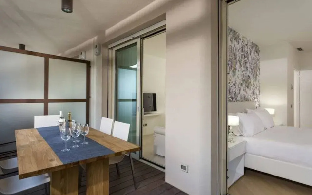 Embassy Aparthotel