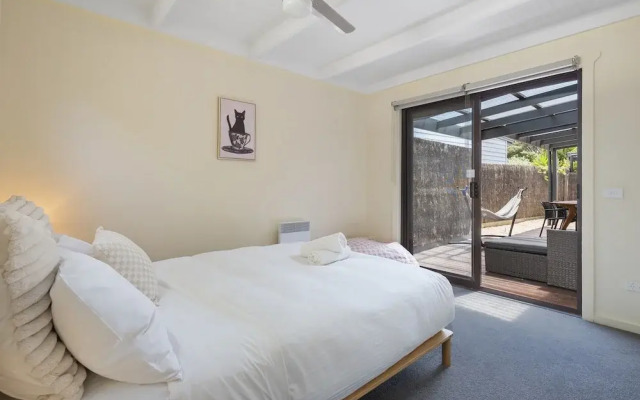 Relaxing Retreat Near Rye Beach