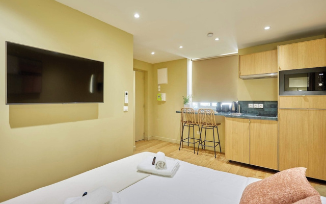 Superb AC Studio Center of Paris