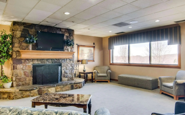 Quality Hotel and Conference Center Bluefield