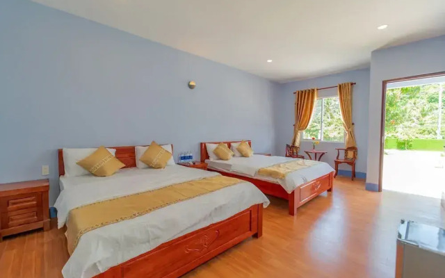 Bungalow Hotel