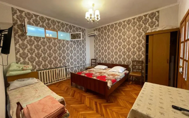 Apartment on Ardzinba 235