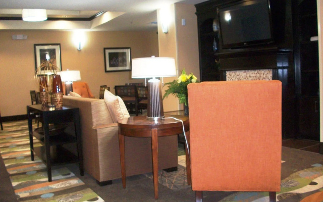 Holiday Inn Express & Suites Maumelle - Little Rock NW by IHG