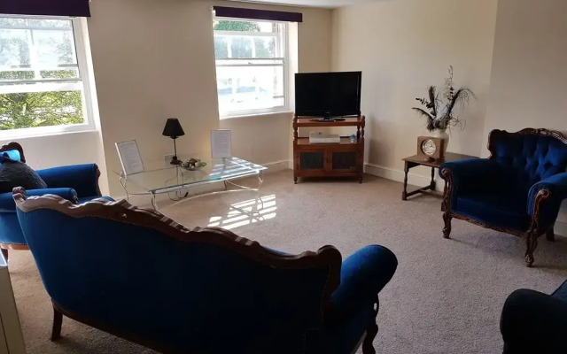 Apartment 9 Robertson Villas