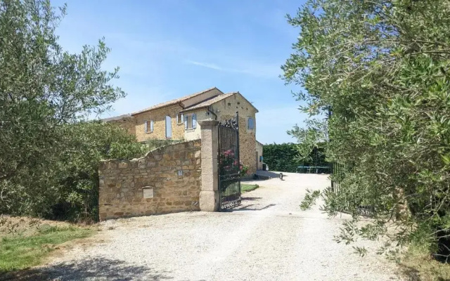 Dépendance de Charme en Provence