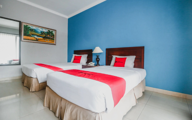 Reddoorz Premium @ Bukit Damai Indah