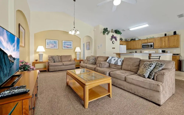 234 Kildrummy DR. Davenport, 4bed
