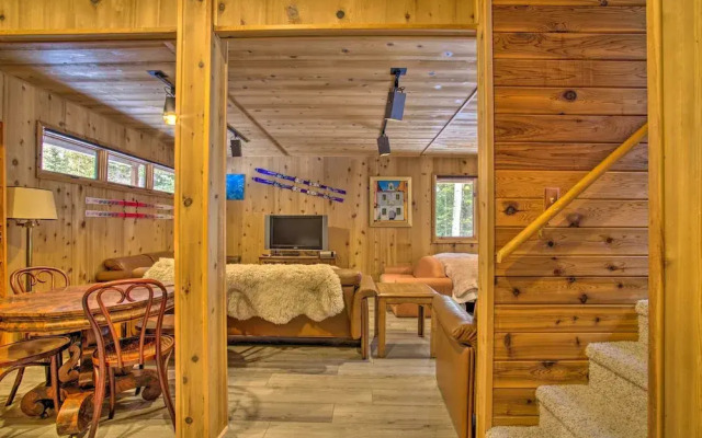 Tranquil Dumont Home w/ Creek & Mtn Views!