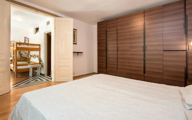 Beautiful Apartment in Pula With Wifi and 2 Bedrooms