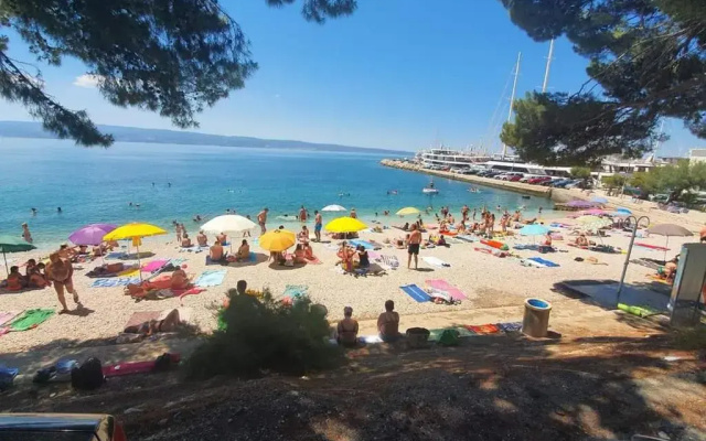 20 meters from the beach