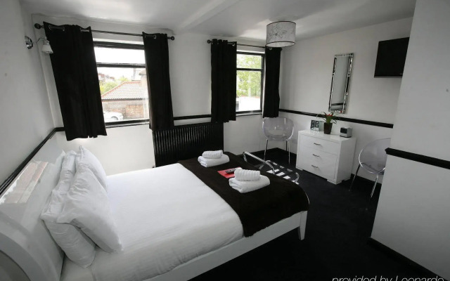 Hotel Noir