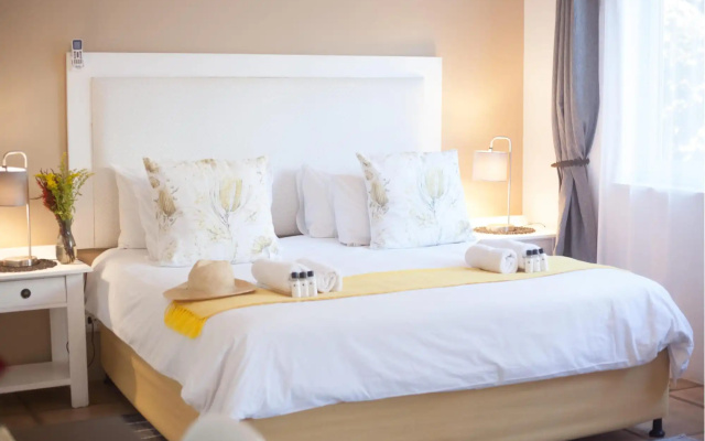 Caza Beach Guesthouse