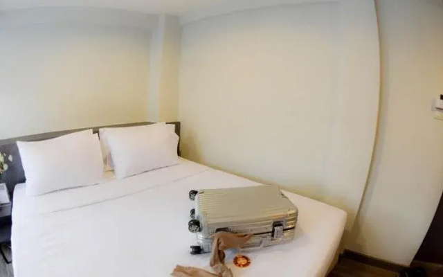 Nana City Inn