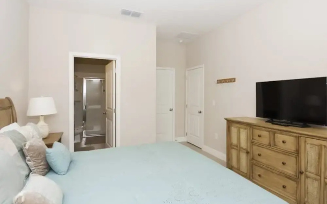 Spacious and Gorgeous Home ST5148