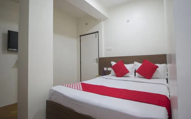 OYO 22743 Rising Inn