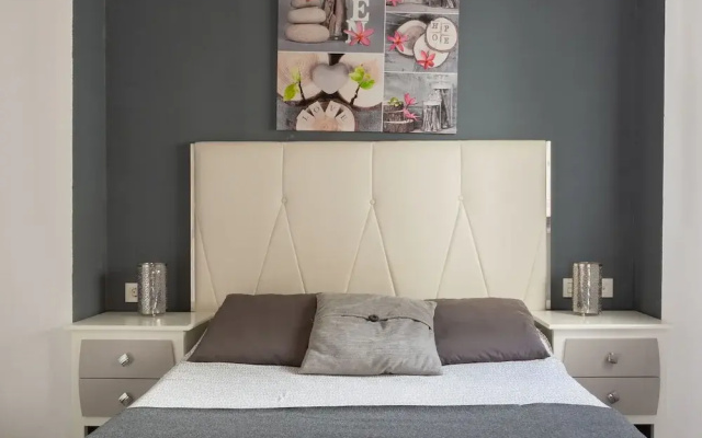 Simplistic Apartment in Granada near Generalife