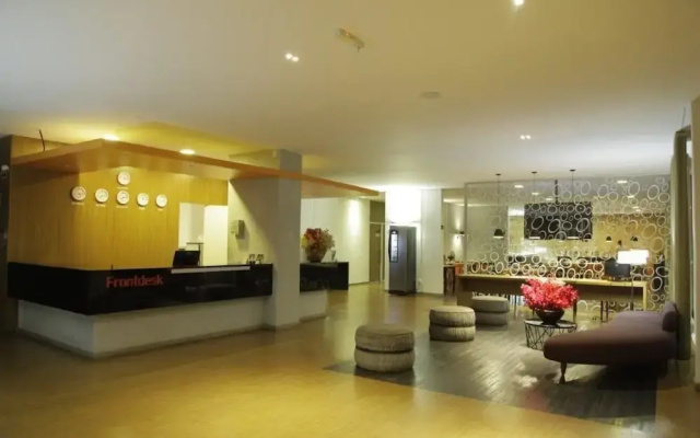 Átis Hotel