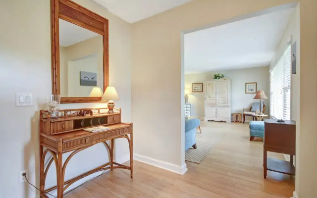 3690 S Fletcher - 4 Br Cottage