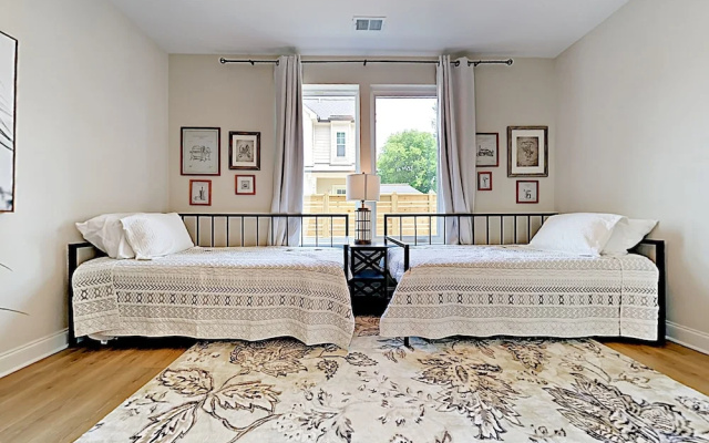 1737 Nashville - 3 Br Townhouse