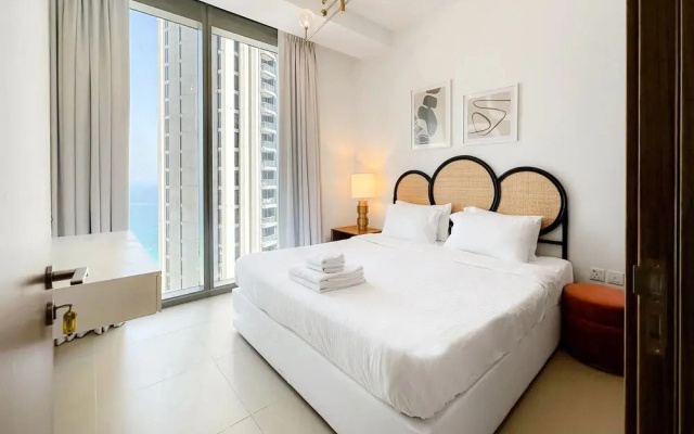 Luxury StayCation - Incredible Sea View Apartment With Balcony