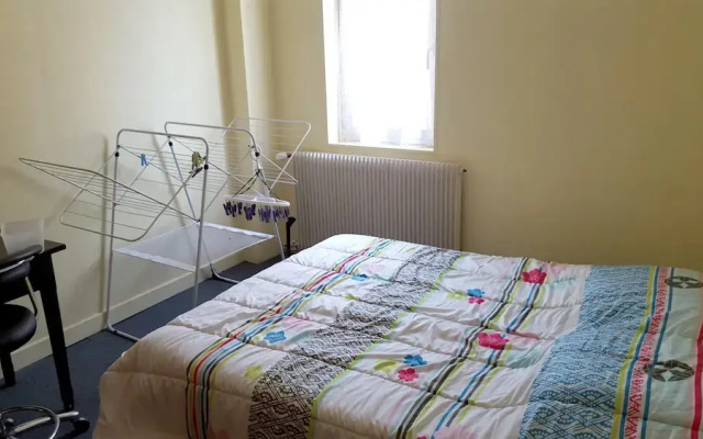 House With 3 Bedrooms in Bourbon-lancy, With Wifi