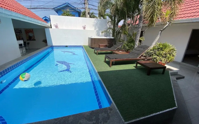 Suk Sabai Tropical Pool Villa
