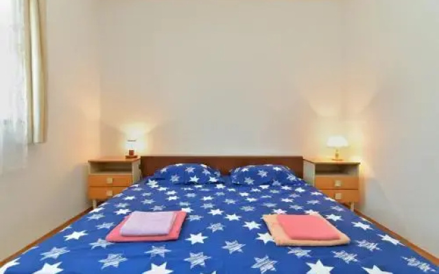 Apartment 1725