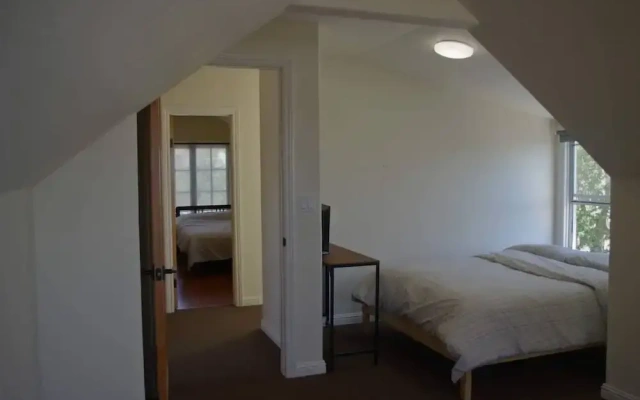 Berkeley XXL Delux Supreme House