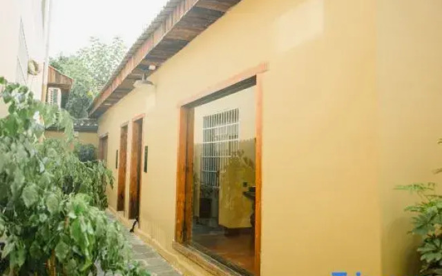 Yuanshe Mountain Residence Homestay (Tianmen Mountain National Forest Park)