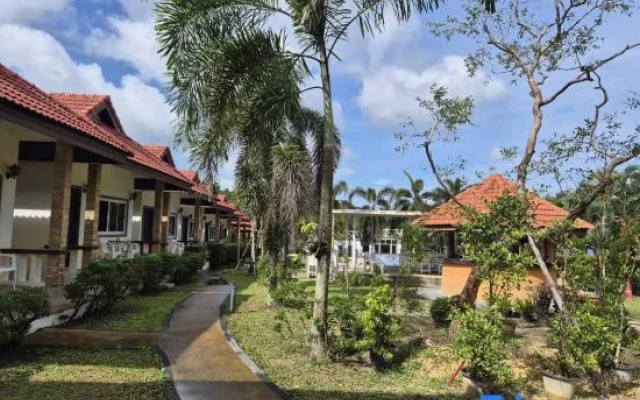 Phuket Airport Villa