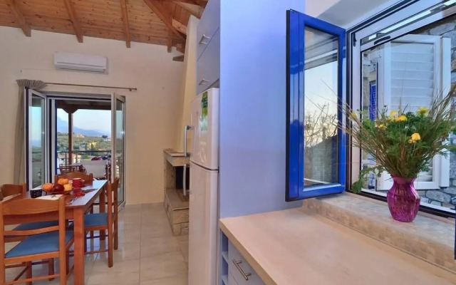 Persa Stone house near the beach/amazing sunsets
