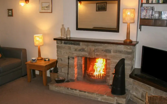 Holly Cottage