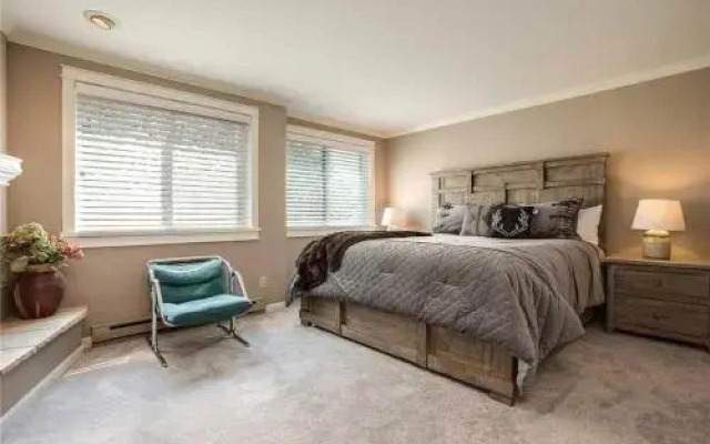 West Condominiums - W3502