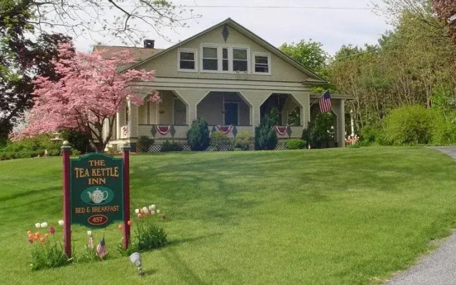 The Tea Kettle Inn