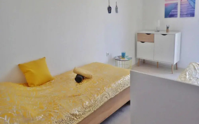 Seaside Apartment in Seline With Sea View