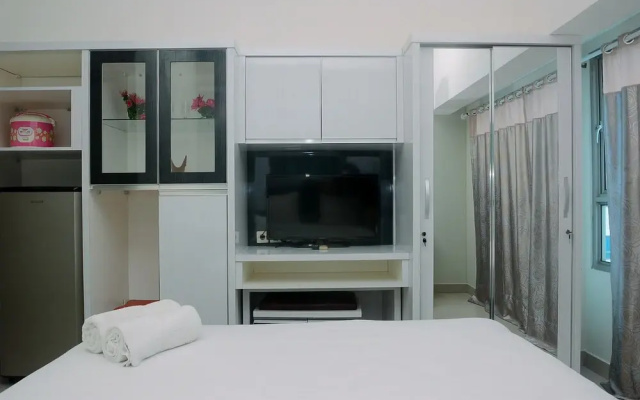 Comfy and Homey Studio at Springlake Summarecon Bekasi Apartment