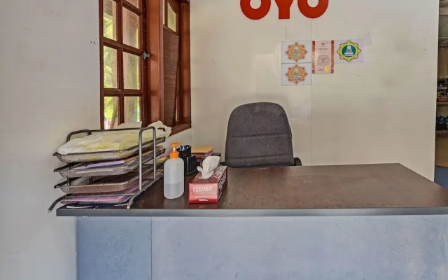 OYO 90278 Redzwan's Beach Resort