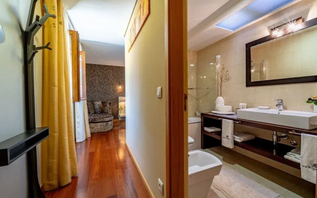Villa com Piscina Braga by Izibookings