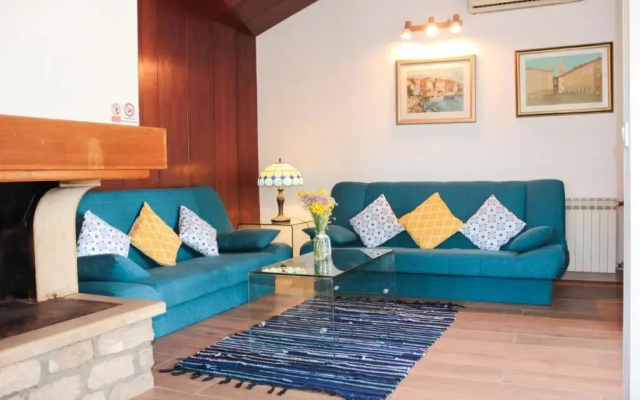 Holiday home Lada - 100 m from beach