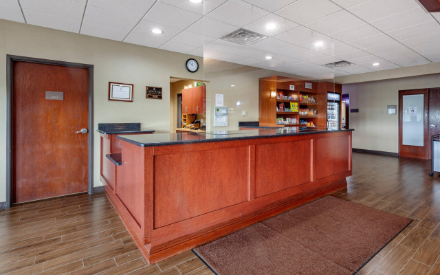Comfort Suites Escanaba West