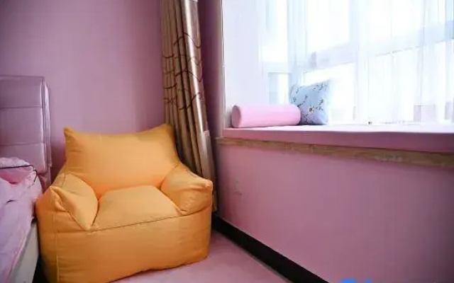 Zhuozhou Shangxuan Homestay (Diamond Plaza Junyue Plaza)