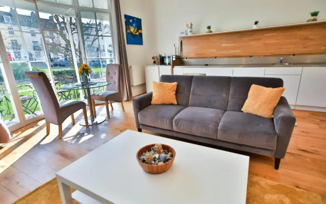 41B Wellington Suites