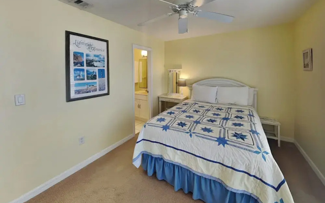Trade Winds 31 by Distinctive Beach Rentals