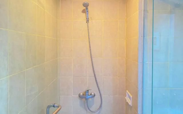 Modern And Spacious Studio Marina Ancol Apartment
