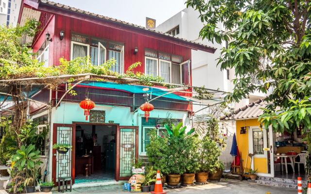 Отель Phanthipha Residence вид на фасад